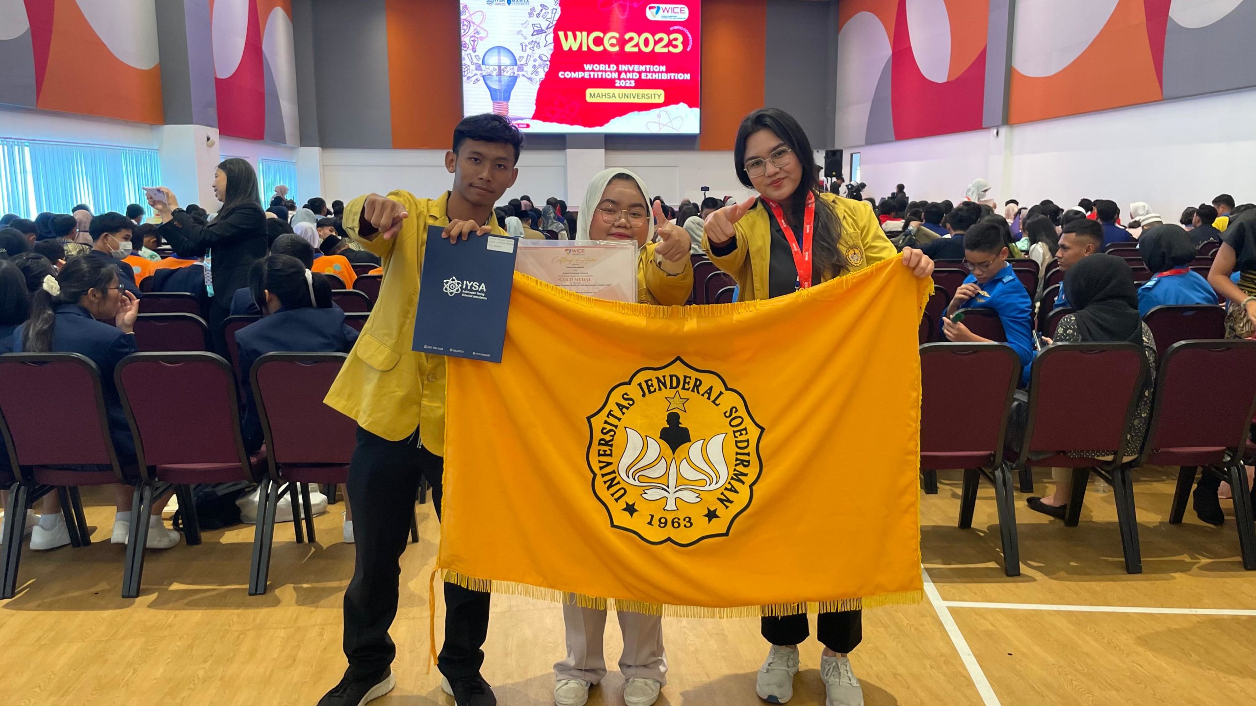 Teknik Elektro UNSOED juara lomba internasional di malaysia